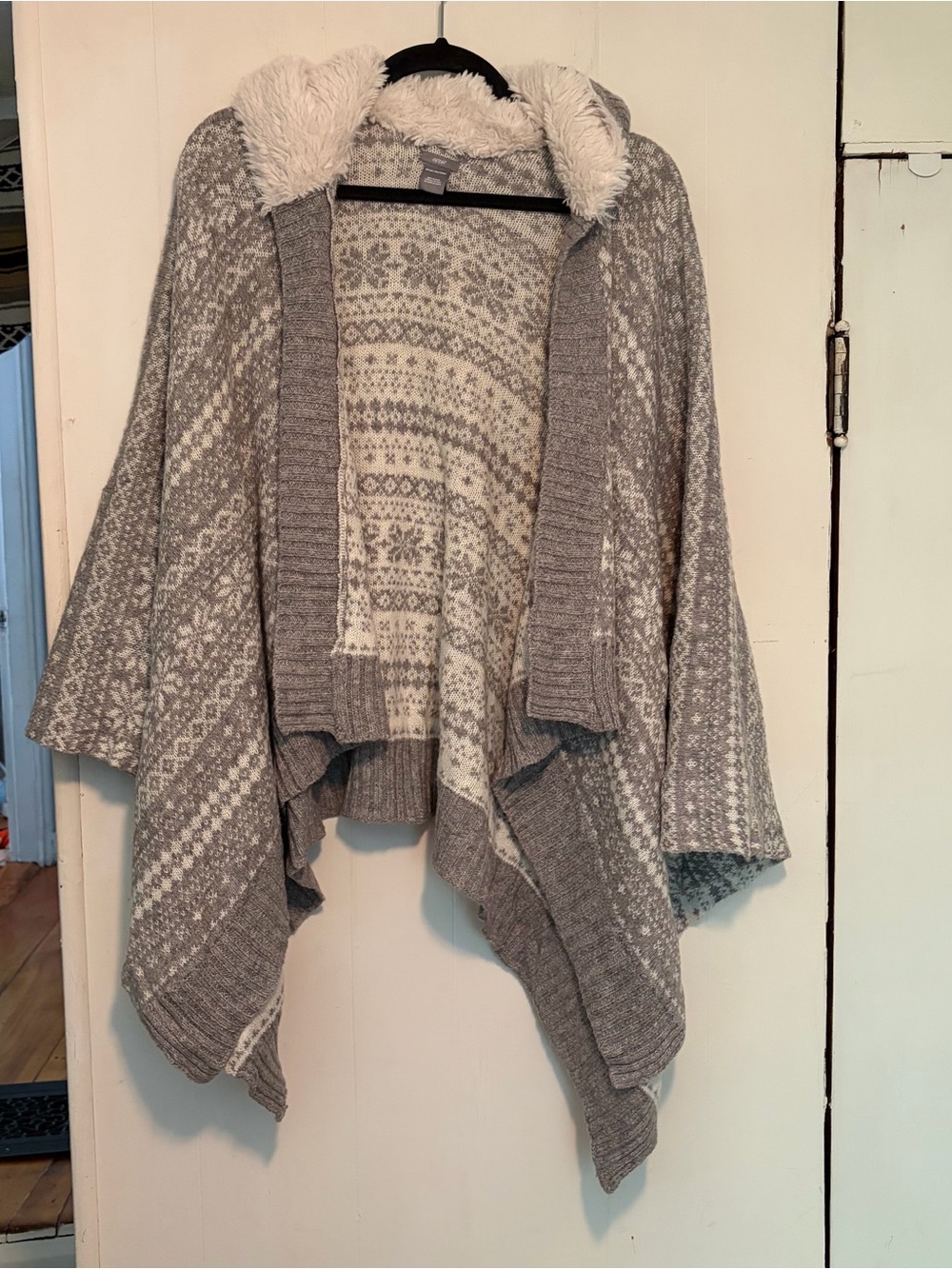 Aerie wool blend super duper cozy and soft blanket cape with sherpa lined hood